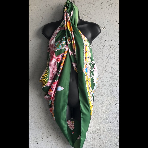 Source Unknown  50”x50” Versatile Green Long Lightweight Shawl/Scarf /Pashmina - Picture 6 of 15